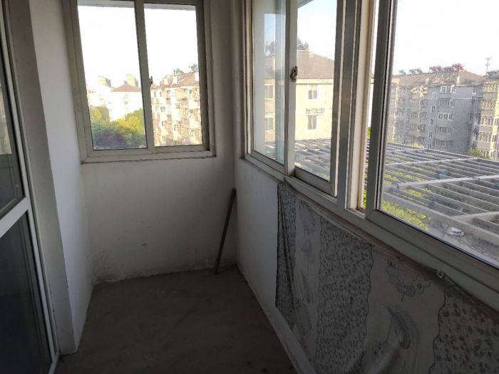 天山花苑 2室1厅1卫 56m&sup2;