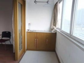 紫东花苑 3室2厅2卫 126.00m&sup2;