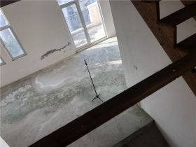 军山花园 4室2厅2卫 200.00m&sup2;