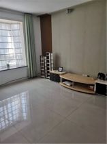 虹景园 3室2厅2卫 152.9m&sup2;