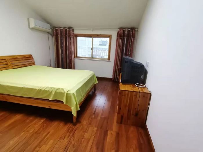 天都花苑 4室2厅2卫 221.67m&sup2;