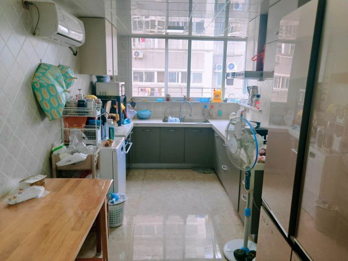 荟景苑 4室2厅2卫 140m&sup2;