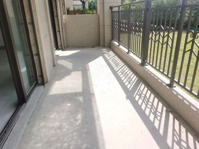 中海铂樾府 5室2厅1卫 210.00m&sup2;