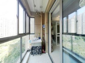 弘阳上城 3室2厅2卫 133m&sup2;