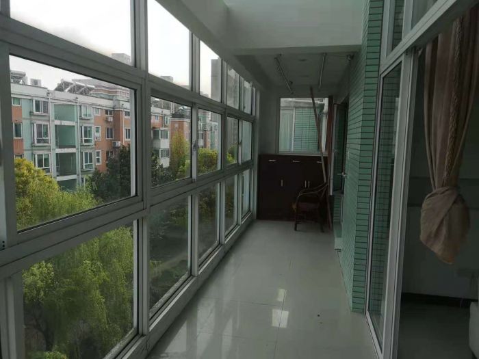天安花园 4室2厅3卫 147m&sup2;