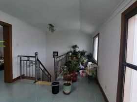 天都花苑 4室2厅2卫 141.3m&sup2;