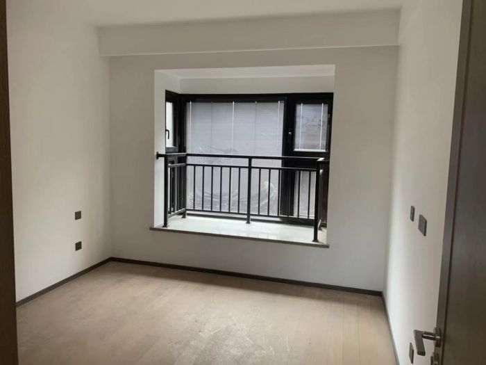 春风南岸西园 4室2厅3卫 166.00m&sup2;