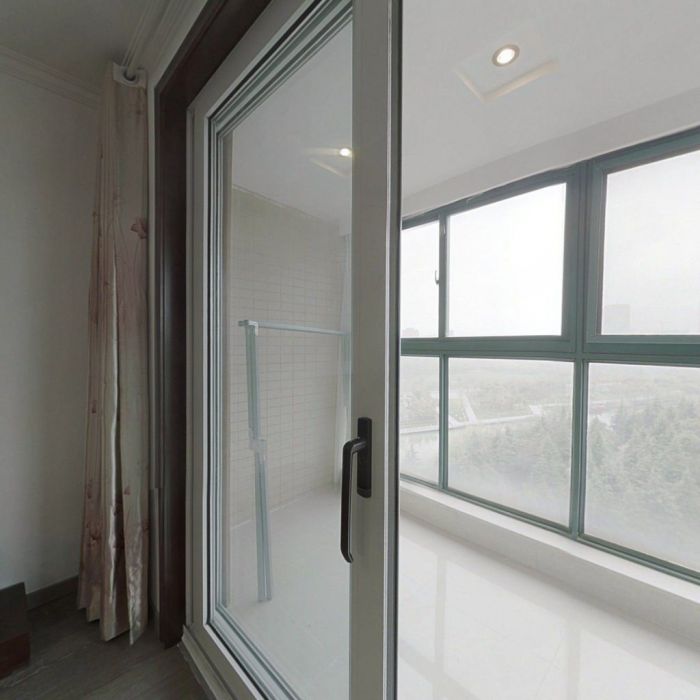 凤凰莱茵苑 3室3厅2卫 129m&sup2;