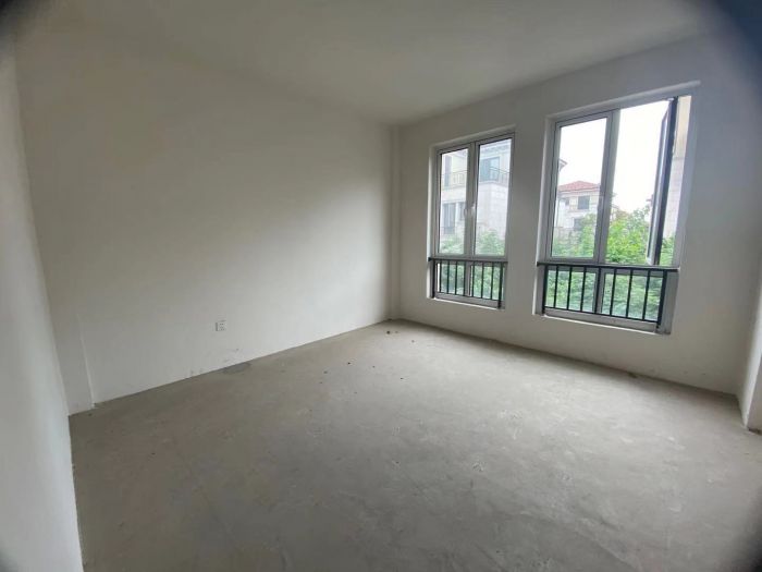 顺发御园 4室2厅4卫 249m&sup2;