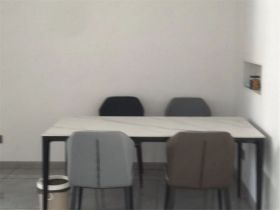 金辉花园 2室1厅1卫 80.00m&sup2;