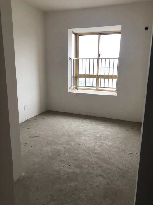 尚海湾 4室2厅2卫 172m²