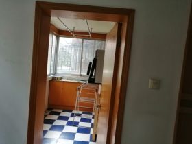 小石桥花苑 3室2厅1卫 110m&sup2;