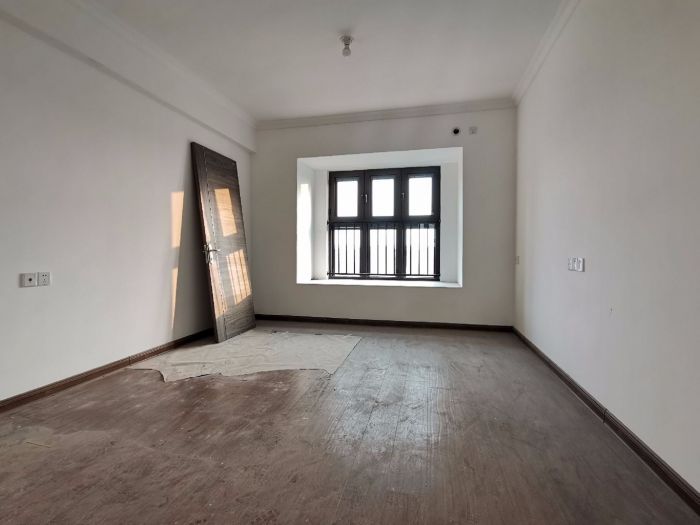碧桂园时代悦城 3室2厅2卫 114m&sup2;