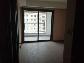远创樾府 4室2厅2卫 130m&sup2;