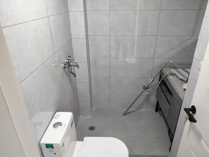易家桥新村 2室1厅1卫 61m&sup2;