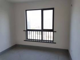 翠园 3室2厅2卫 135.21m&sup2;