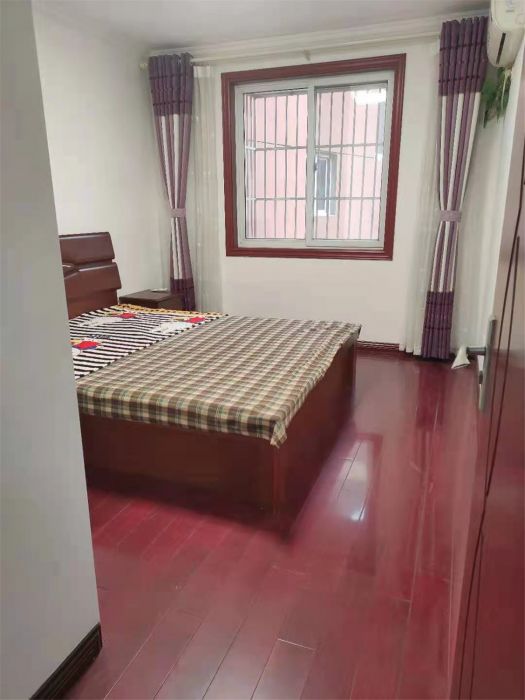 隆兴佳园 3室1厅1卫 95m&sup2;