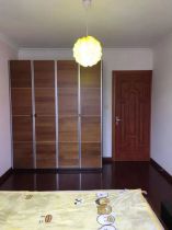 外滩小区 4室2厅2卫 130.00m&sup2;