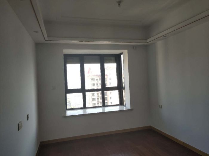 中南世纪花城三期 4室2厅2卫 144m&sup2;