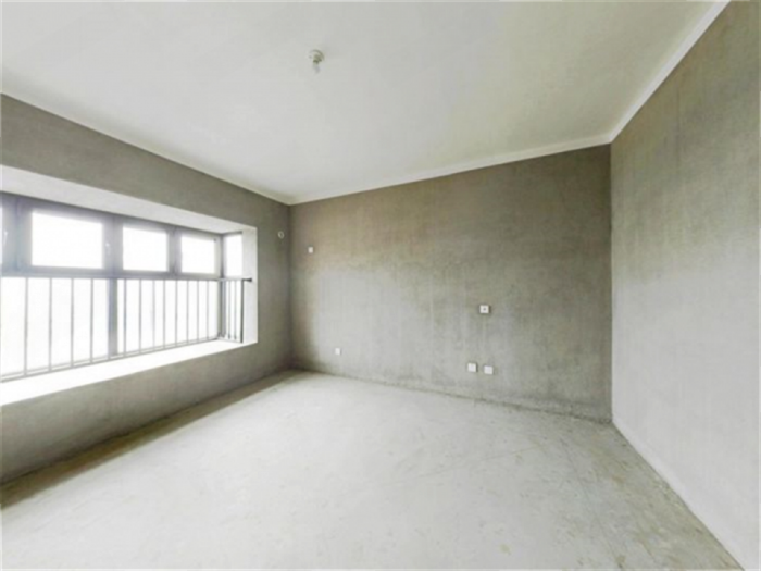 华强城 4室2厅2卫 145m&sup2;