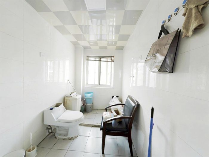 跃龙小苑 5室3厅0卫 243.50m&sup2;