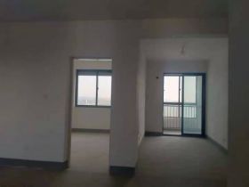 兴石花园 3室2厅1卫 106m²