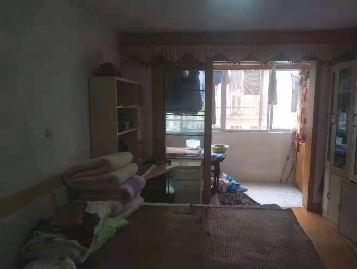佳成花苑 3室1厅1卫 122m&sup2;