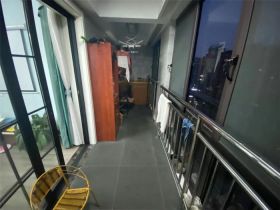 紫东南苑 3室1厅1卫 129m&sup2;