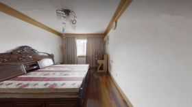 阳光花园 4室3厅2卫 161.05m&sup2;