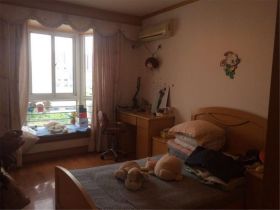 光明南村 5室2厅1卫 191m&sup2;