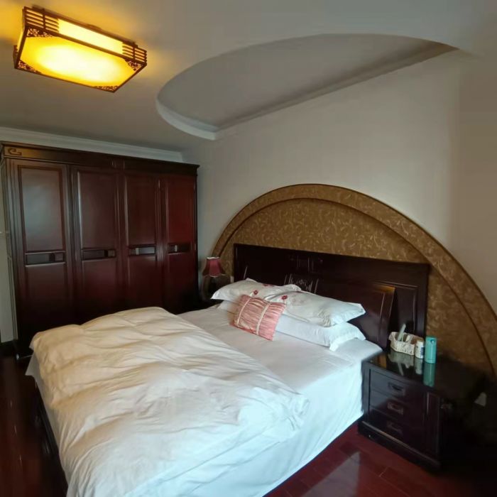 海天大厦 5室2厅2卫 255.00m&sup2;