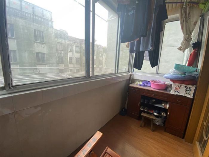 北濠桥东村 2室1厅1卫 75m&sup2;