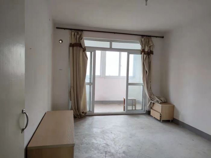 新港花苑 3室2厅1卫 110m&sup2;