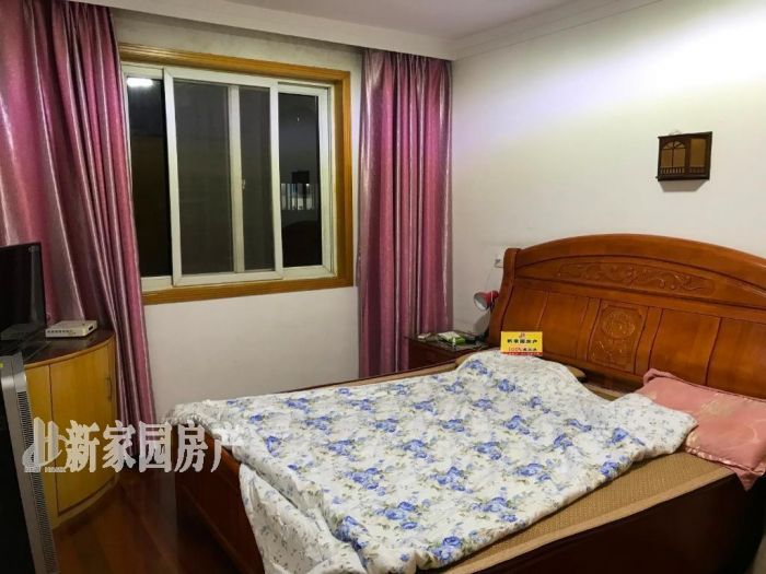 德民花苑东区 3室2厅2卫 131m&sup2;