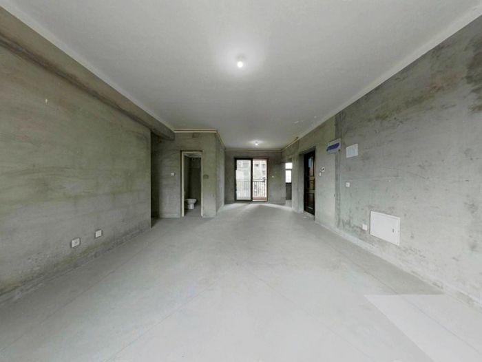 华强城 4室2厅2卫 142m&sup2;