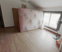 新开苑 4室2厅2卫 214m&sup2;