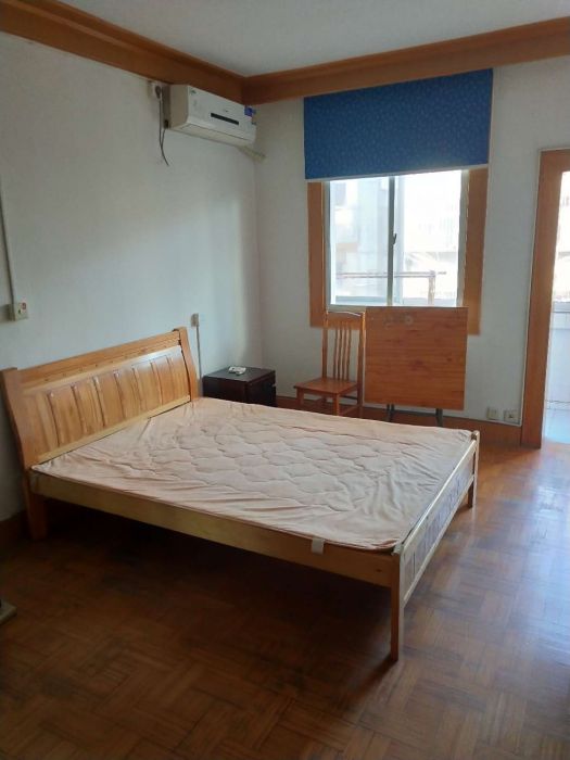 青年路新村 1室1厅1卫 45m&sup2;