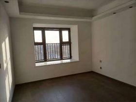 珑府 4室2厅2卫 145m&sup2;