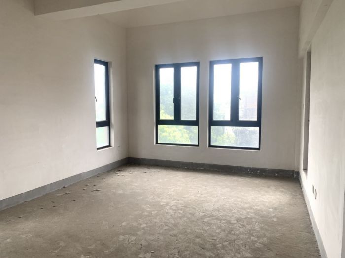 山水壹号 5室3厅4卫 359.00m&sup2;