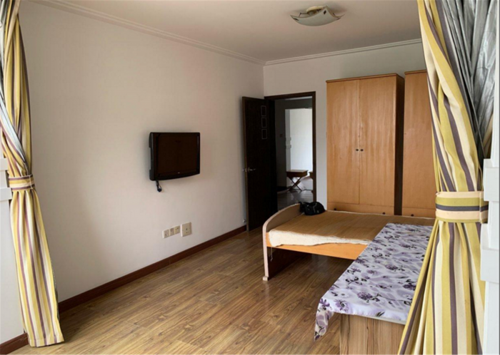 苏东花苑 3室2厅2卫 135m&sup2;