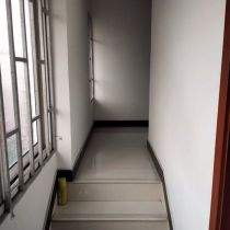 黎明花园 4室2厅1卫 144m&sup2;