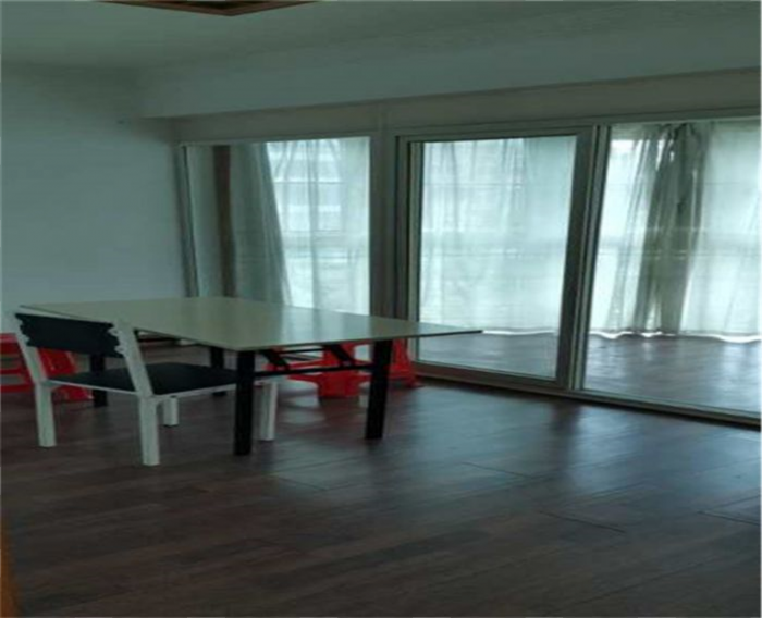 小石桥花苑 3室2厅1卫 125.48m&sup2;