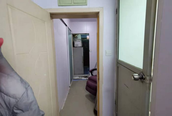 易家桥新村 1室1厅1卫 37m&sup2;