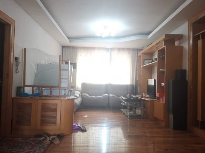 金鑫苑 5室2厅1卫 183m&sup2;