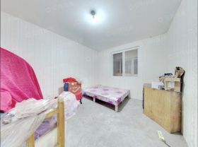 星辰花园 3室2厅2卫 141m&sup2;