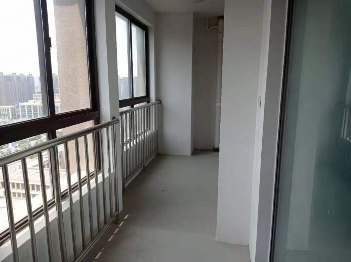兴石花园 3室2厅1卫 129m&sup2;