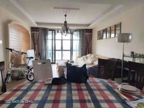 高迪晶城 3室2厅2卫 161m&sup2;