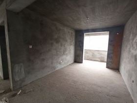 银洋河公寓 3室2厅1卫 126m&sup2;