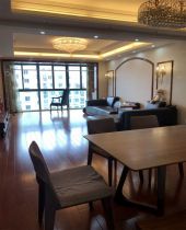 和睦小区 4室2厅2卫 158m&sup2;