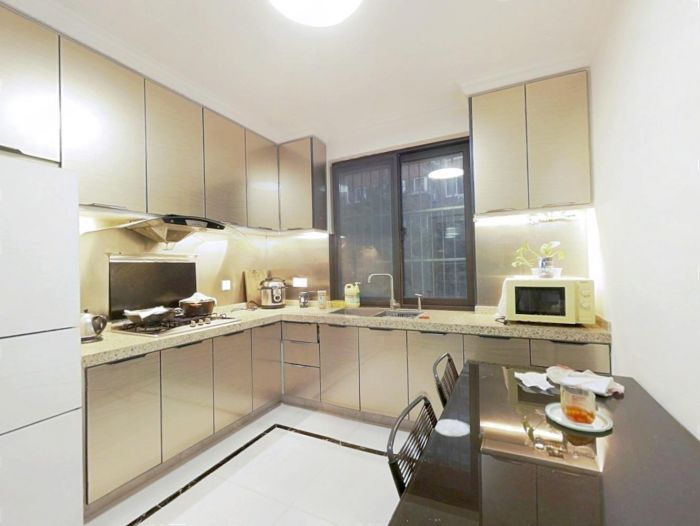 金鑫苑 4室2厅2卫 195m&sup2;